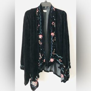 Kyla Seo Velvet Silk Embroidered Kimono
